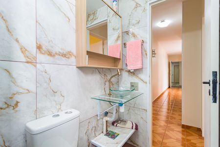 Apartamento à venda com 50m², 2 quartos e 1 vaga Apartamento à venda com 50m², 2 quartos e 1 vagaBanheiro