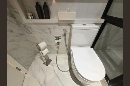 Apartamento à venda com 82m², 3 quartos e 1 vaga Apartamento à venda com 82m², 3 quartos e 1 vagaBanheiro Social