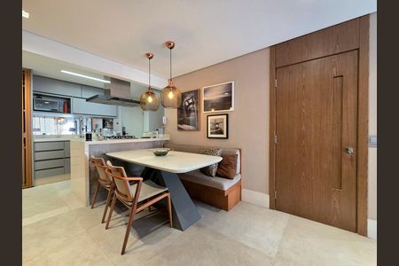 Sala de apartamento à venda com 3 quartos, 82m² em Vila Uberabinha, São Paulo
