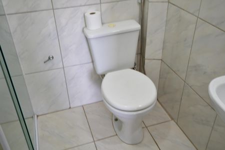 Banheiro de apartamento à venda com 1 quarto, 50m² em Ponte Preta, Campinas