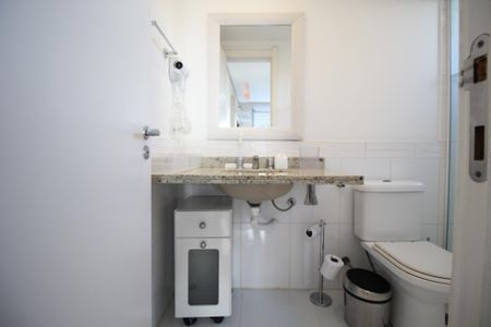 Apartamento para alugar com 69m², 2 quartos e 1 vagaBanheiro da Suíte 1