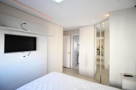 Apartamento para alugar com 69m², 2 quartos e 1 vagaSuíte 1