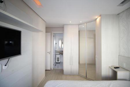 Apartamento para alugar com 69m², 2 quartos e 1 vagaSuíte 1