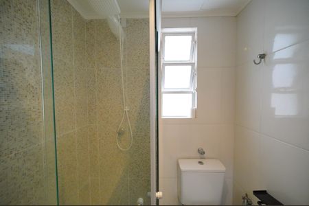 Banheiro de apartamento para alugar com 2 quartos, 56m² em Praia de Belas, Porto Alegre