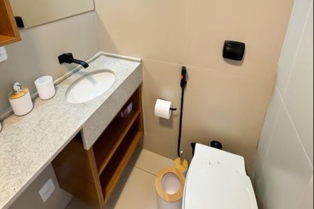Banheiro  de apartamento para alugar com 1 quarto, 25m² em Laranjeiras, Rio de Janeiro