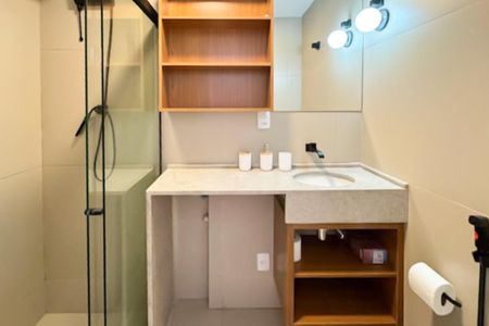 Banheiro  de apartamento para alugar com 1 quarto, 25m² em Laranjeiras, Rio de Janeiro