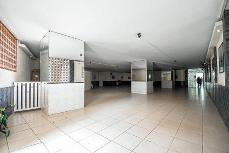 Apartamento para alugar com 25m², 1 quarto e sem vaga Apartamento para alugar com 25m², 1 quarto e sem vagaÁrea comum - Salão de festas