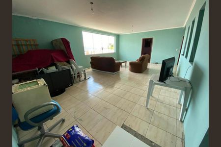 SALA de casa à venda com 6 quartos, 500m² em Vila Quitauna, Osasco