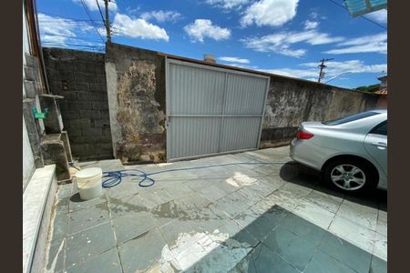 Casa à venda com 500m², 6 quartos e 6 vagas Casa à venda com 500m², 6 quartos e 6 vagasAREA EXTERNA