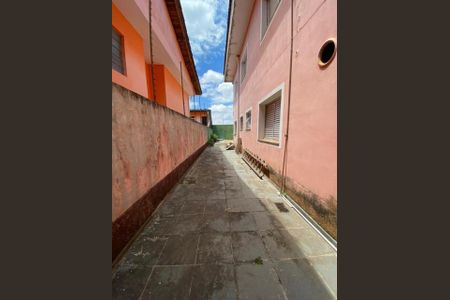 Casa à venda com 500m², 6 quartos e 6 vagas Casa à venda com 500m², 6 quartos e 6 vagasAREA EXTERNA
