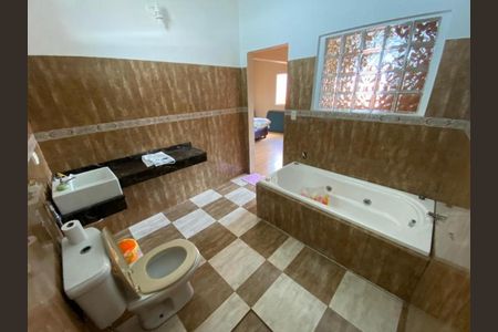 Casa à venda com 500m², 6 quartos e 6 vagas Casa à venda com 500m², 6 quartos e 6 vagasWC C/ HIDRO