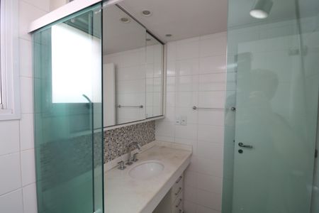 Apartamento à venda com 104m², 3 quartos e 2 vagasBanheiro da Suíte