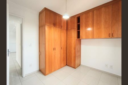 Quarto 2 de apartamento para alugar com 2 quartos, 65m² em Jardim Jaqueline, São Paulo