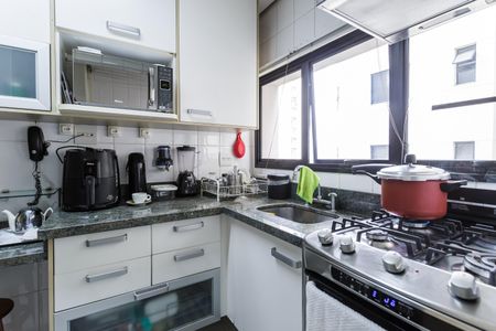 Apartamento para alugar com 86m², 1 quarto e 2 vagas Apartamento para alugar com 86m², 1 quarto e 2 vagasCozinha