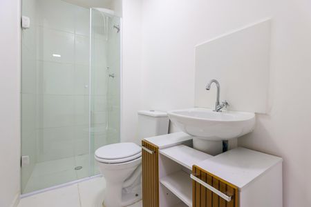 Apartamento para alugar com 38m², 2 quartos e 1 vaga Apartamento para alugar com 38m², 2 quartos e 1 vagaBanheiro