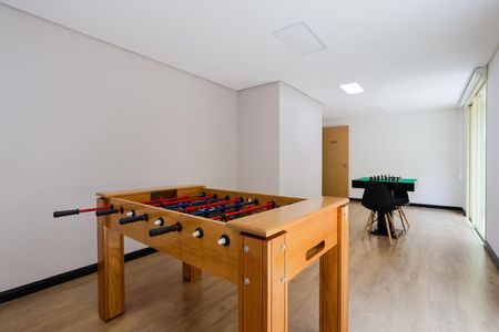 Apartamento à venda com 76m², 2 quartos e 2 vagas Apartamento à venda com 76m², 2 quartos e 2 vagasÁrea comum - Salão de jogos juvenil