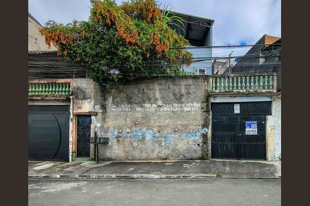 Casa à venda com 288m², 8 quartos e 3 vagas Casa à venda com 288m², 8 quartos e 3 vagasFachada com Plaquinha Instalada