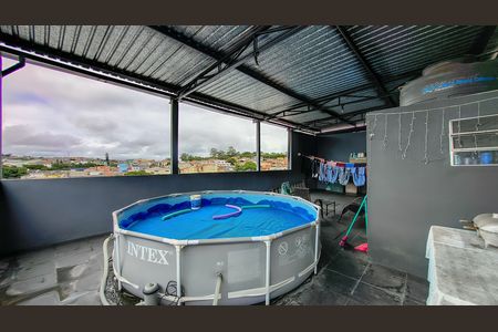 Casa à venda com 288m², 8 quartos e 3 vagas Casa à venda com 288m², 8 quartos e 3 vagasTerraço