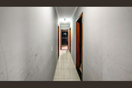 Casa à venda com 288m², 8 quartos e 3 vagas Casa à venda com 288m², 8 quartos e 3 vagasCorredor