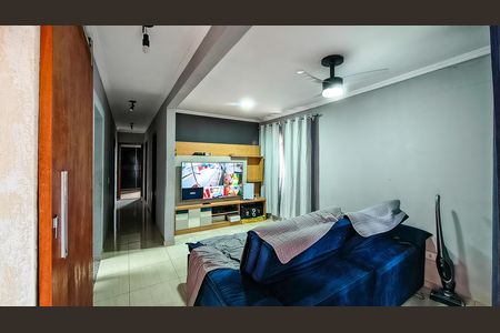 Casa à venda com 288m², 8 quartos e 3 vagas Casa à venda com 288m², 8 quartos e 3 vagasSala 1