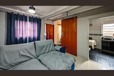 Casa à venda com 288m², 8 quartos e 3 vagas Casa à venda com 288m², 8 quartos e 3 vagasSala 1