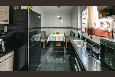 Casa à venda com 288m², 8 quartos e 3 vagas Casa à venda com 288m², 8 quartos e 3 vagasCozinha 2
