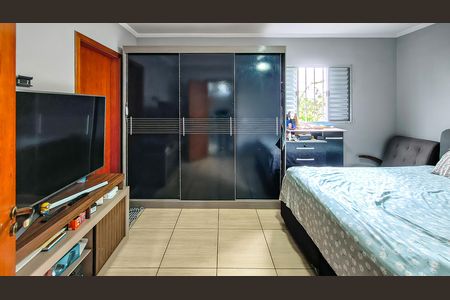 Casa à venda com 288m², 8 quartos e 3 vagas Casa à venda com 288m², 8 quartos e 3 vagasSuíte 1