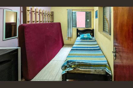 Casa à venda com 288m², 8 quartos e 3 vagas Casa à venda com 288m², 8 quartos e 3 vagasQuarto 3