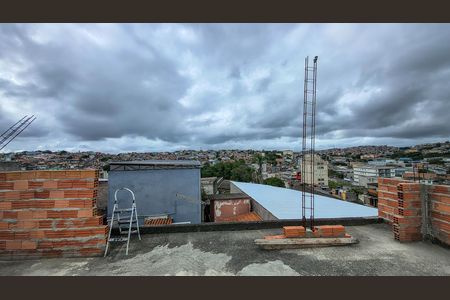 Casa à venda com 288m², 8 quartos e 3 vagas Casa à venda com 288m², 8 quartos e 3 vagasTerraço