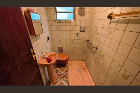 Casa à venda com 288m², 8 quartos e 3 vagas Casa à venda com 288m², 8 quartos e 3 vagasBanheiro 1