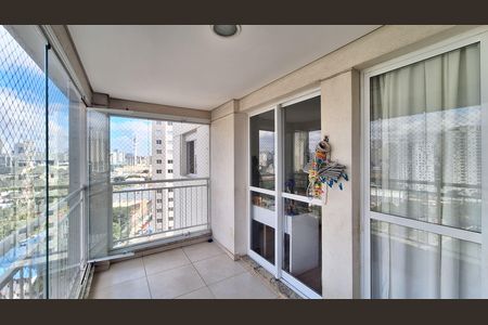 Apartamento à venda com 65m², 2 quartos e 1 vaga Apartamento à venda com 65m², 2 quartos e 1 vagaVaranda