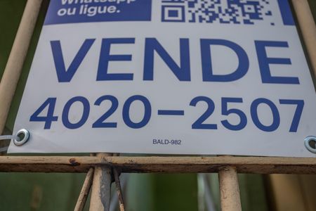 Casa à venda com 250m², 6 quartos e 3 vagasPlaca código 