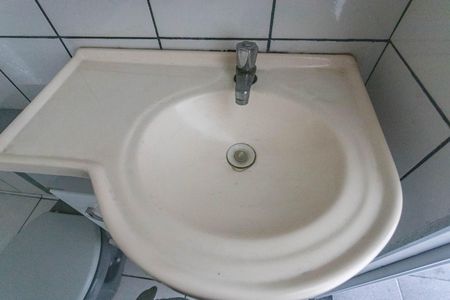 Casa à venda com 250m², 6 quartos e 3 vagasCasa 2 - banheiro 
