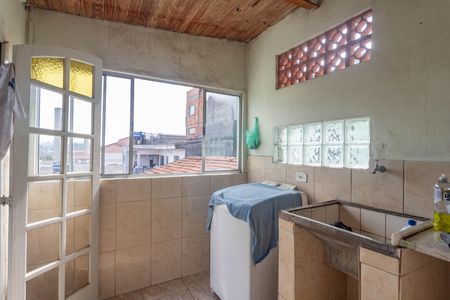 Casa à venda com 250m², 6 quartos e 3 vagasCasa 3 - área de serviço 