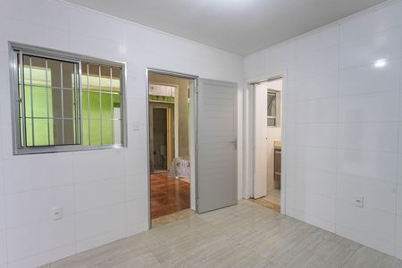 Casa à venda com 250m², 6 quartos e 3 vagasCasa 1 - área de serviço 