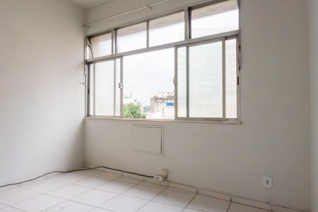 Apartamento para alugar com 77m², 2 quartos e 1 vaga
