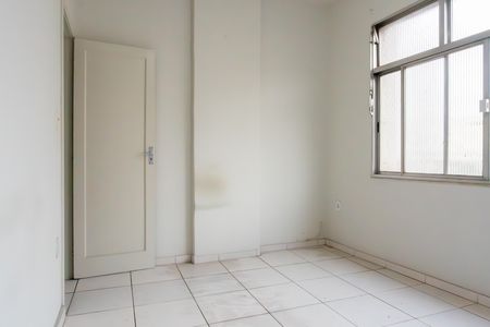 Apartamento para alugar com 77m², 2 quartos e 1 vaga