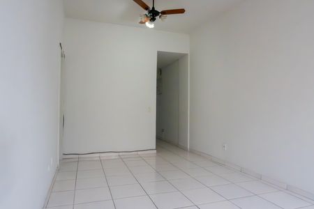 Apartamento para alugar com 77m², 2 quartos e 1 vaga