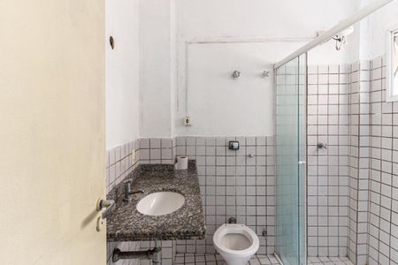 Banheiro de kitnet/studio para alugar com 1 quarto, 35m² em Santa Cecilia, São Paulo