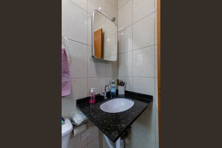 Casa de condomínio à venda com 99m², 3 quartos e 2 vagas Casa de condomínio à venda com 99m², 3 quartos e 2 vagasBanheiro Suíte 2