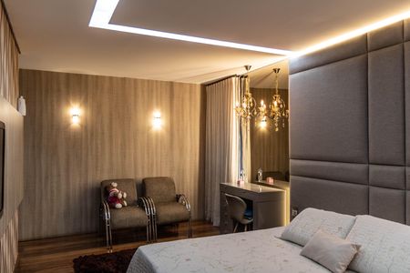 Casa à venda com 1080m², 4 quartos e 7 vagas Casa à venda com 1080m², 4 quartos e 7 vagasSuíte 1