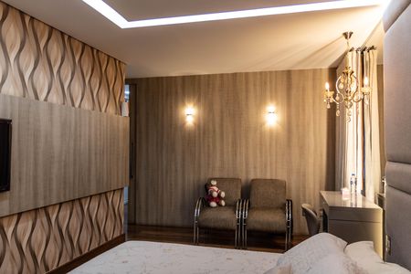 Casa à venda com 1080m², 4 quartos e 7 vagas Casa à venda com 1080m², 4 quartos e 7 vagasSuíte 1