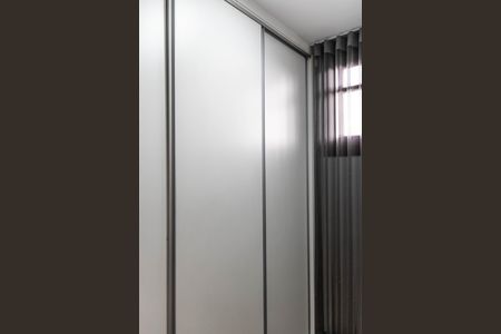 Casa à venda com 1080m², 4 quartos e 7 vagas Casa à venda com 1080m², 4 quartos e 7 vagasCloset