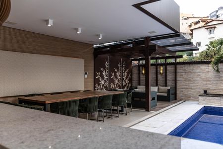Casa à venda com 1080m², 4 quartos e 7 vagas Casa à venda com 1080m², 4 quartos e 7 vagasEspaço Gourmet