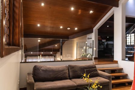 Casa à venda com 1080m², 4 quartos e 7 vagas Casa à venda com 1080m², 4 quartos e 7 vagasSala 2