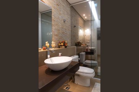 Casa à venda com 1080m², 4 quartos e 7 vagas Casa à venda com 1080m², 4 quartos e 7 vagasBanheiro Social