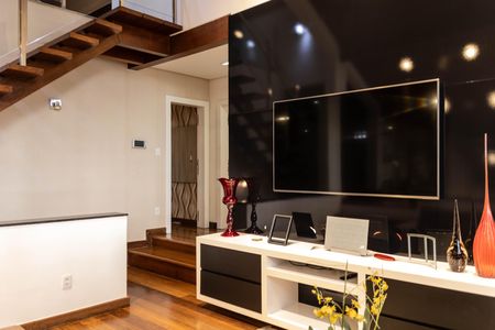 Casa à venda com 1080m², 4 quartos e 7 vagas Casa à venda com 1080m², 4 quartos e 7 vagasSala 2