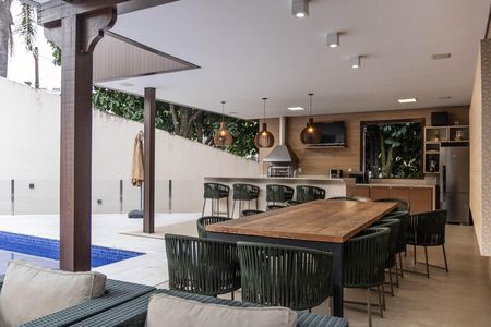 Casa à venda com 1080m², 4 quartos e 7 vagas Casa à venda com 1080m², 4 quartos e 7 vagasEspaço Gourmet