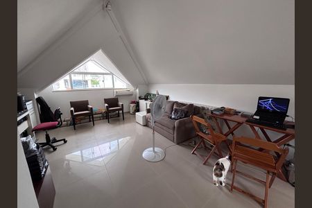 Casa de condomínio à venda com 269m², 3 quartos e 4 vagasSótão 