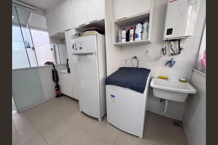 Casa de condomínio à venda com 269m², 3 quartos e 4 vagasÁrea de Serviço